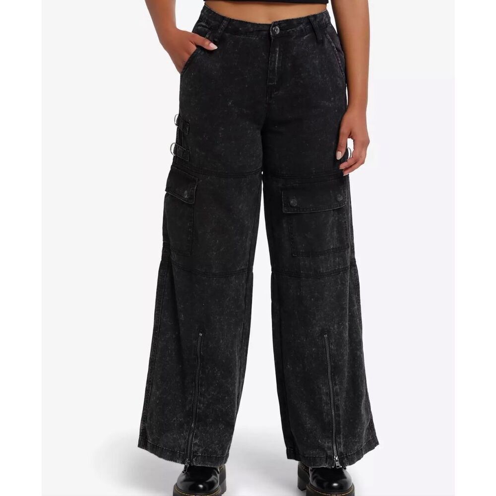 Hot Topic Black Acid Wash Hardware Zipper Wide Leg Jeans Size 7/29 Nwot Punk